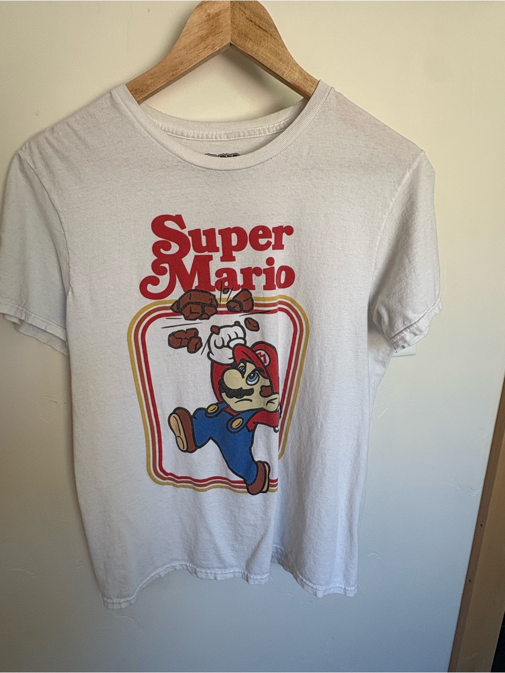Super Mario Retro Graphic T-Shirt M Nintendo 100% Cotton White Tee